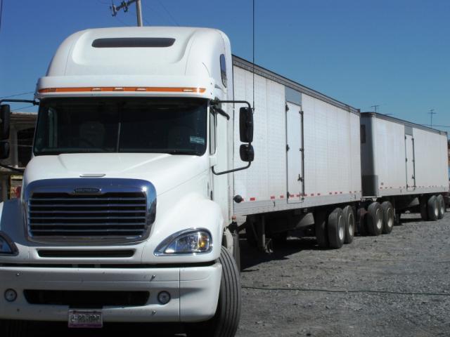 TRACTOS_Y_CAJAS_026_2312.jpg